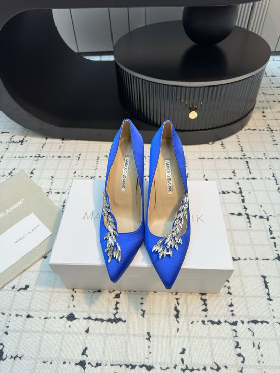 Manolo Blahnik Luxury Embellished Silk High Heel Pumps