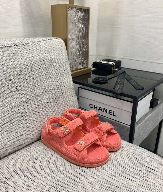 Gucci Top Quality Fuzzy Velcro Slip-On Sandals