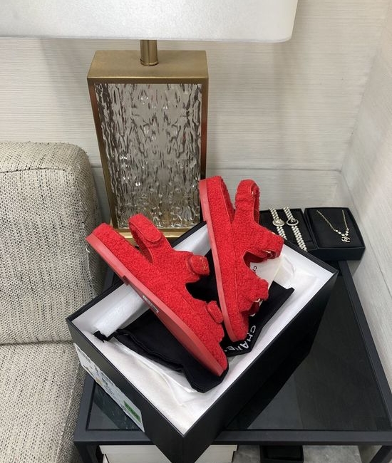 Gucci Top Quality Fuzzy Velcro Slip-On Sandals