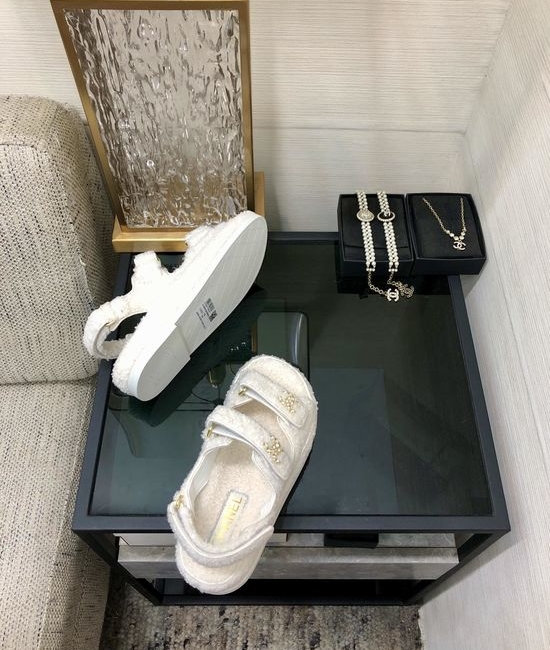 Gucci Top Quality Fuzzy Velcro Slip-On Sandals