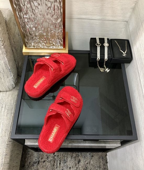 Gucci Top Quality Fuzzy Velcro Slip-On Sandals