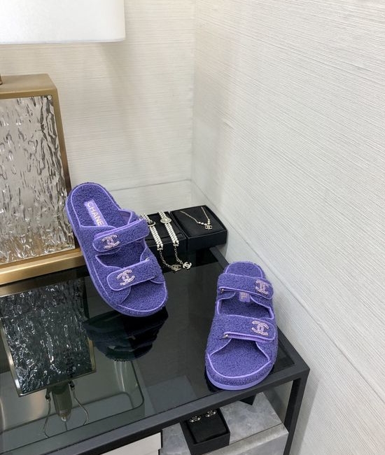 Gucci Top Quality Fuzzy Velcro Slip-On Sandals