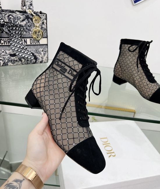 Christian Dior CD Top-tier Embroidered Pattern High-Heeled Booties