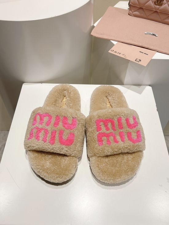 Miu Miu Fur Detail Fashion Casual Shoes Genuine Leather Material