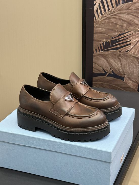 Prada Thick Sole Leather Loafers Comfortable Non-slip Casual Shoes