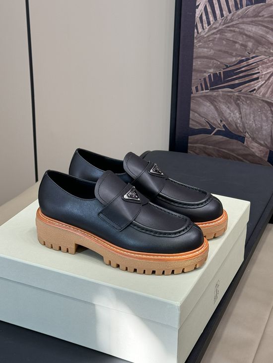 Prada Cowhide Comfortable Triangle Logo Loafers