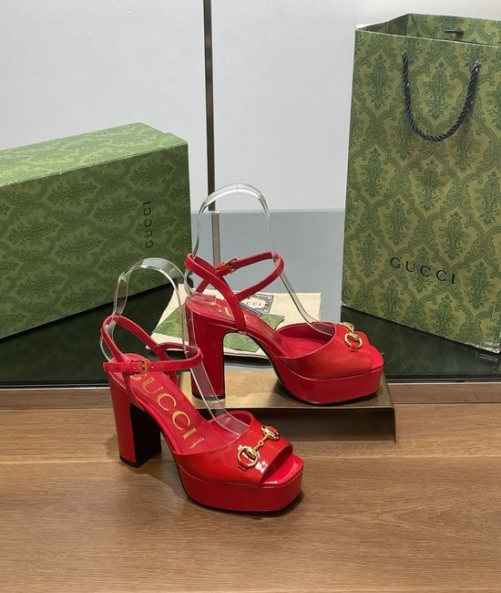 Gucci Fashion Patent Leather Peep Toe Platform Heeled Sandals