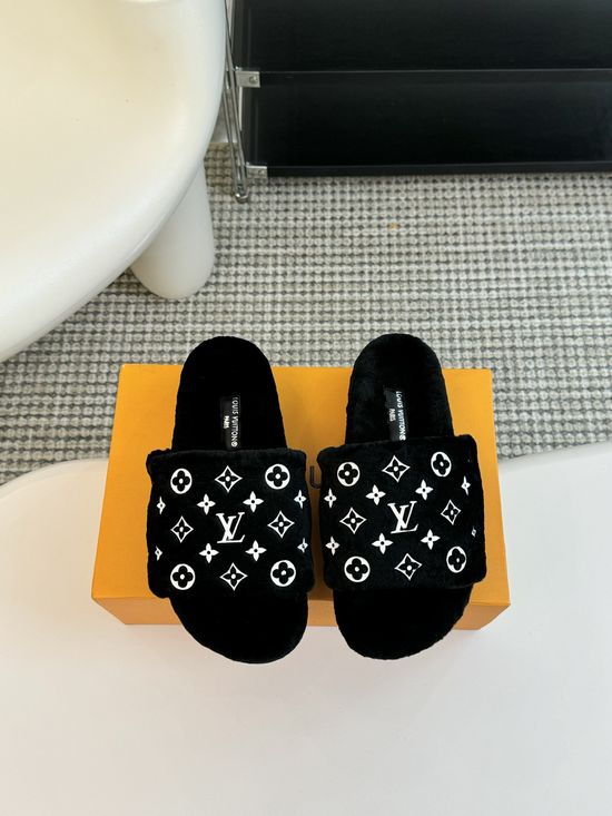 Louis Vuitton Cozy Wool Fuzzy Slippers Anti Slip Rubber Sole