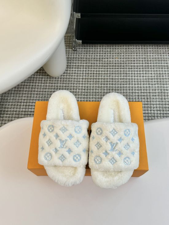 Louis Vuitton Cozy Wool Fuzzy Slippers Anti Slip Rubber Sole