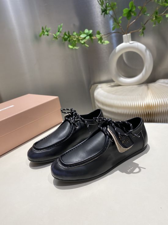 Miu Miu Retro Rubbed Leather Flat Loafers Comfortable Casual Dress Shoes