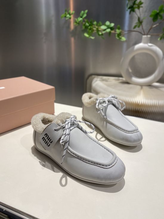 Miu Miu Distressed Leather Lace-Up Loafers Soft Lining Casual Daily Shoes