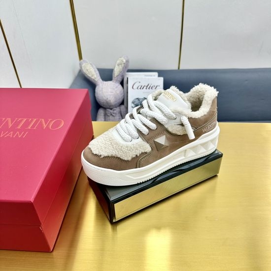Valentino Height Increasing Platform Rivet Leather Casual Sneakers