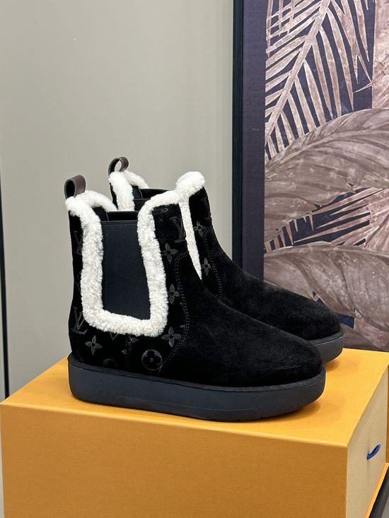 Louis Vuitton Faux Fur Lined Platform Chelsea Boots Embossed Pattern