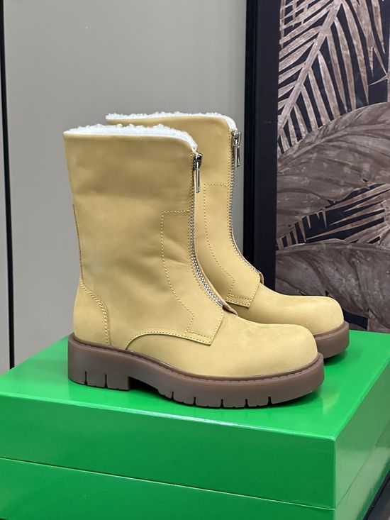 Bottega Veneta Fleece Lined Suede Desert Boots Thick Sole Convertible Ankle Boots