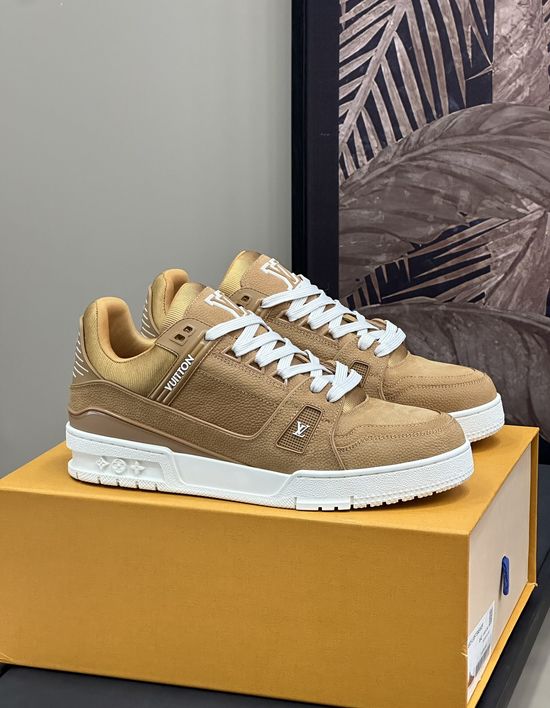 Louis Vuitton Classic Casual Sneakers Premium Quality New Colors