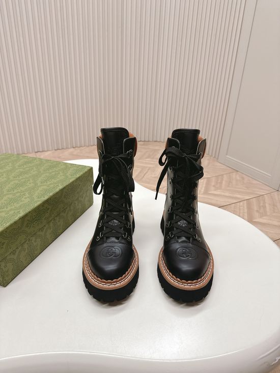 Gucci Retro Leather Ankle Boots Structured Fit Comfortable Lined