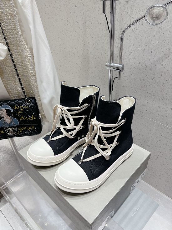 Rick Owens Lace Up Motorcycle Boots With Premium Leather Upper