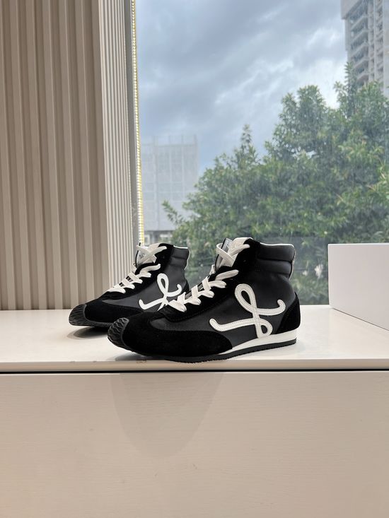Loewe Comfortable Casual Shoes with Textured Upper