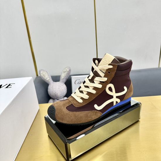 Loewe Comfortable Durable Casual Shoes with Classic Structured Design