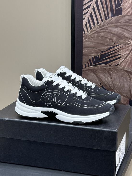 Chanel Stylish Comic-Inspired Plate Shoes
