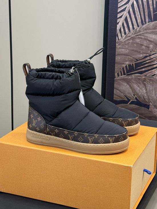 Louis Vuitton Waterproof Warm Winter Boots with Wool Lining