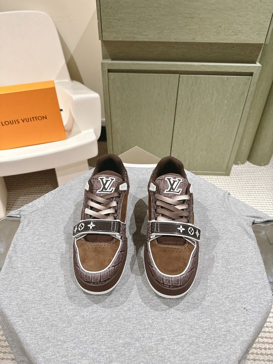 Louis Vuitton Premium Stitched Fashion Sneakers with Durable Sole
