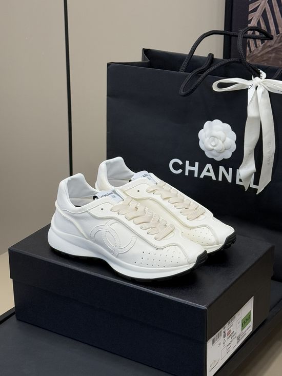 Chanel Lightweight Vintage White Soft Leather Daily Sneakers