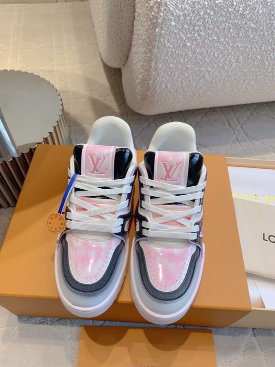 Louis Vuitton Premium Classic Retro Casual Skateboard Sneakers