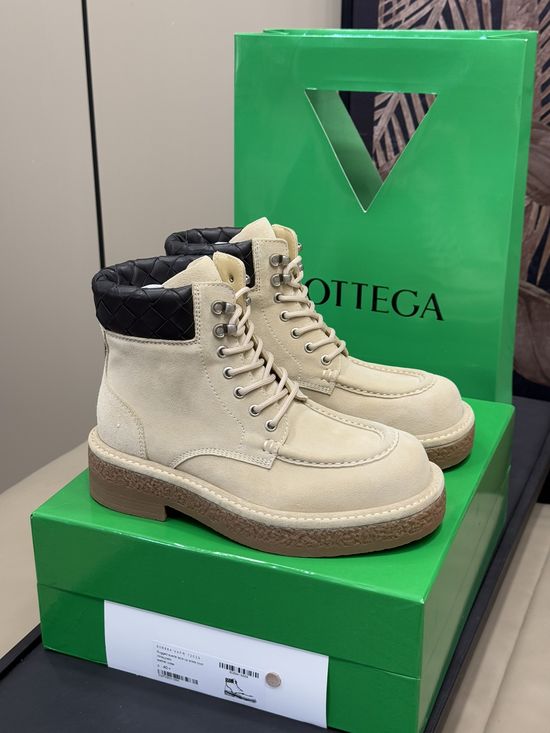 Bottega Veneta Suede Vintage Decor Chunky Comfort Ankle Boots