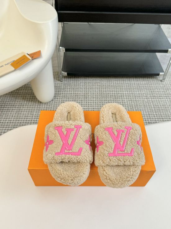 Louis Vuitton Cozy Genuine Wool Lined Casual Slip On Slippers