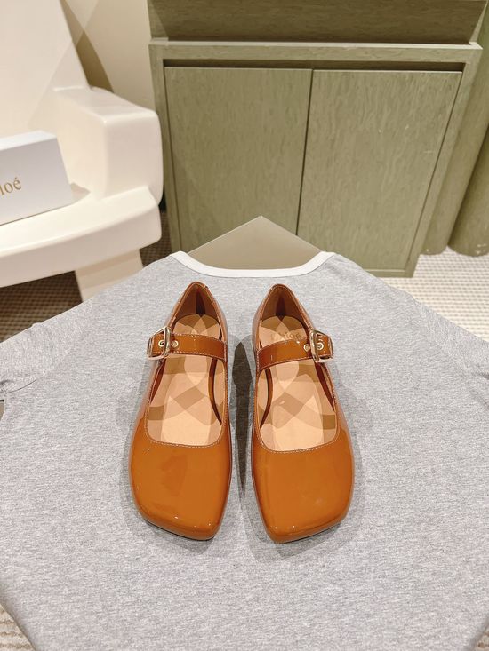 Chloe Patent Leather Mary Jane Casual Flats