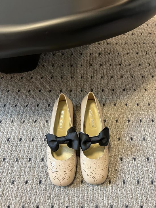 Miu Miu Bow Decor Block Heel Mary Jane Shoes