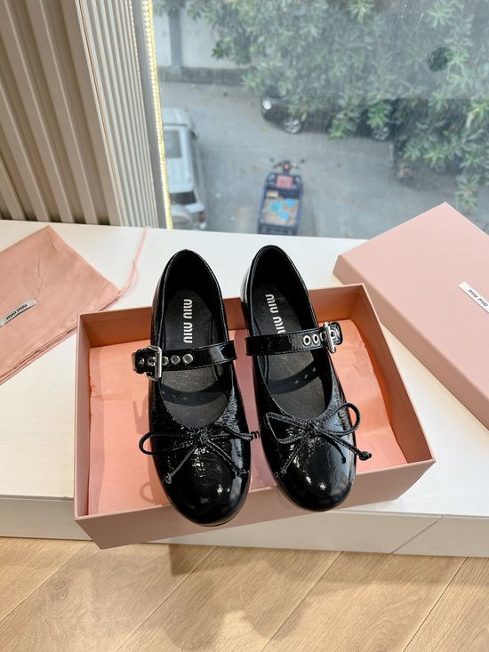 Miu Miu Buckle Decor Round Toe Leather Mary Jane Loafers