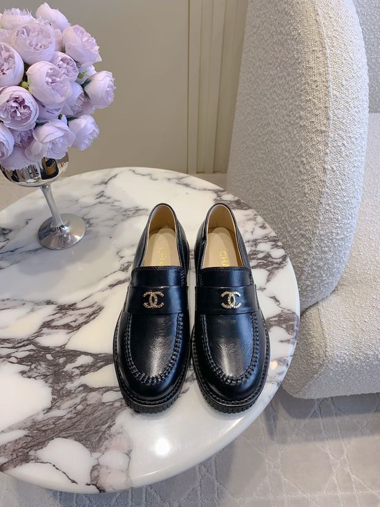 Chanel Premium Emblem Leather Loafer Non-slip Dress Shoes