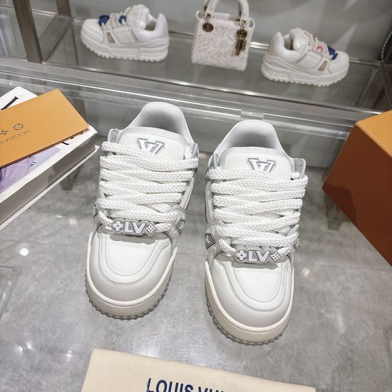 Louis Vuitton Elevated Thick Sole Leather Casual Fashion Sneakers