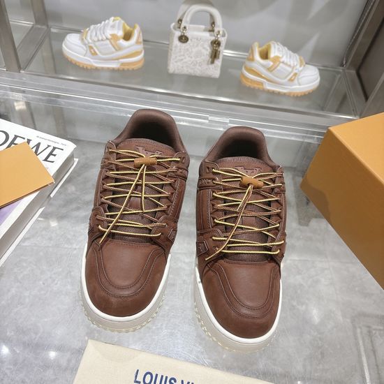 Louis Vuitton Elevated Thick Sole Leather Casual Fashion Sneakers