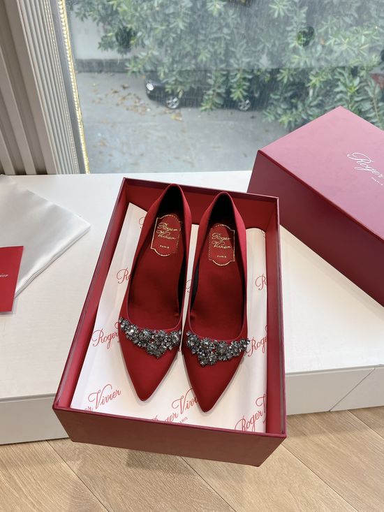 Roger Viver Rhinestone Buckle Mid Heel Mary Jane Silk Shoes