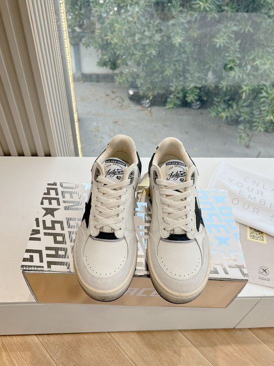 Golden Goose Soft Breathable Casual Low-top Sneakers