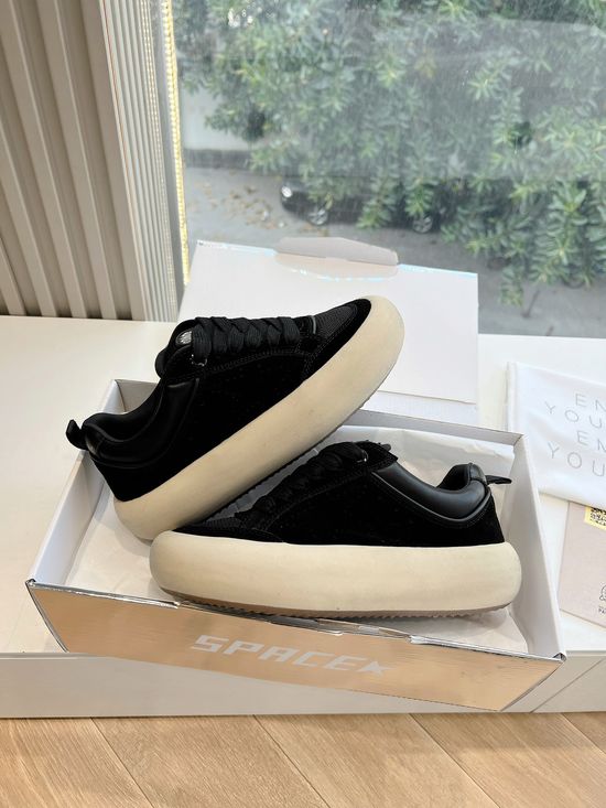 Golden Goose Soft Breathable Casual Low-top Sneakers
