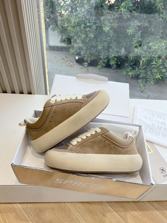 Golden Goose Soft Breathable Casual Low-top Sneakers