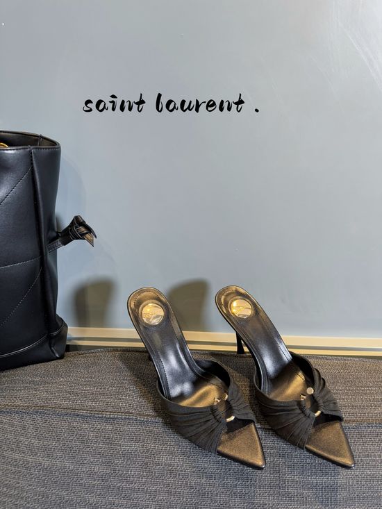 Yves Saint Laurent Elegant Cloth High Heels With Sheepskin Lining