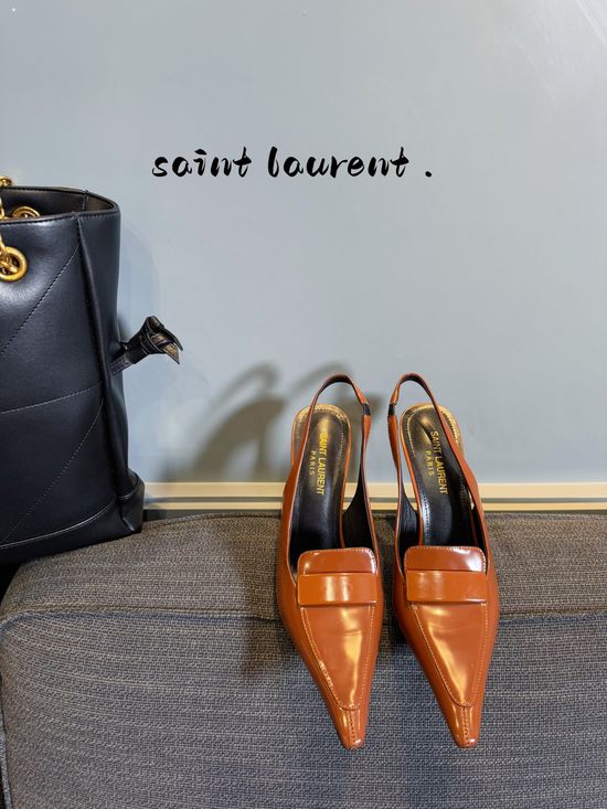 Yves Saint Laurent Elegant Polished Leather Upper High Heel Dress Shoes