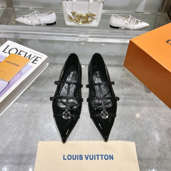 Louis Vuitton Pointed Toe Patent Leather Flat Ballet Shoes