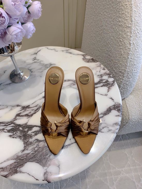 Yves Saint Laurent Chic Silk High-Heeled Sandals for Sophisticated Style