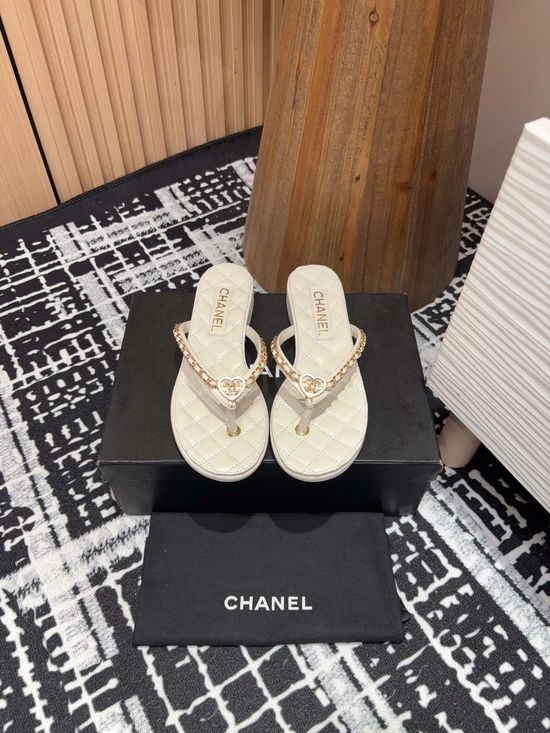 Chanel Lambskin Flip Flops with Chain Accent Leather Sole