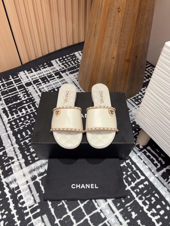 Chanel Lambskin Slide Sandals with Chain Accent Leather Sole