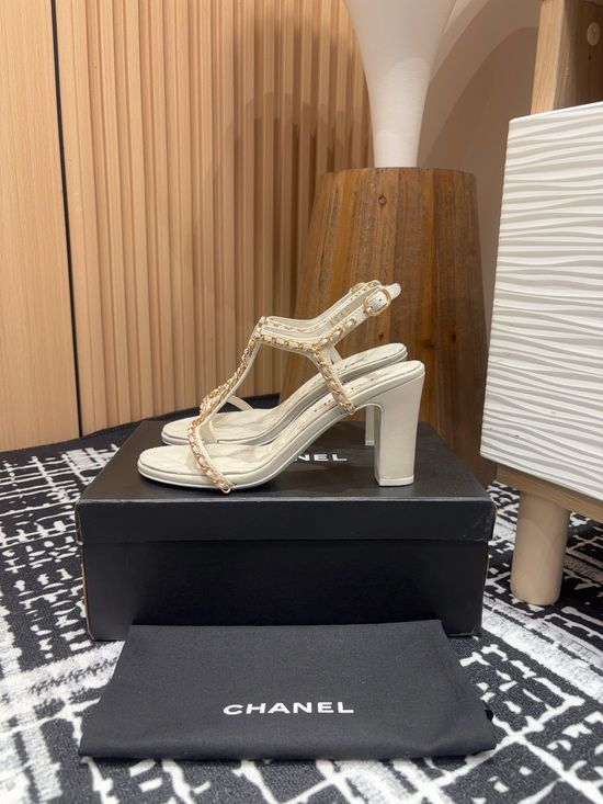Chanel Elegant Chain Decor Sandals with Premium Leather Upper