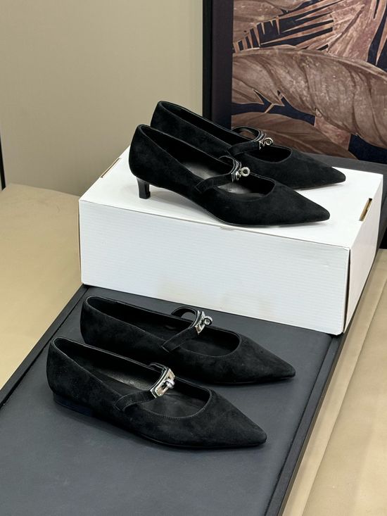 Hermes Elegant Low-Heel Pointed-Toe Pumps with Metal Buckle