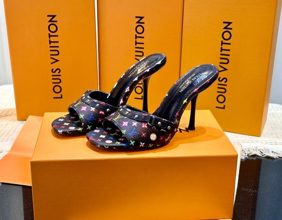 Louis Vuitton Premium Classic Chunky High Heel Dress Shoes