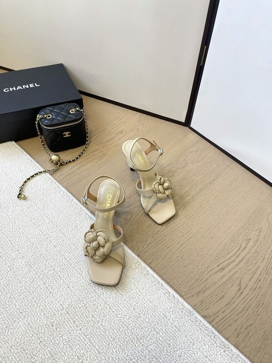 Chanel Classic Mid Heel Elegant Formal Dress Pumps